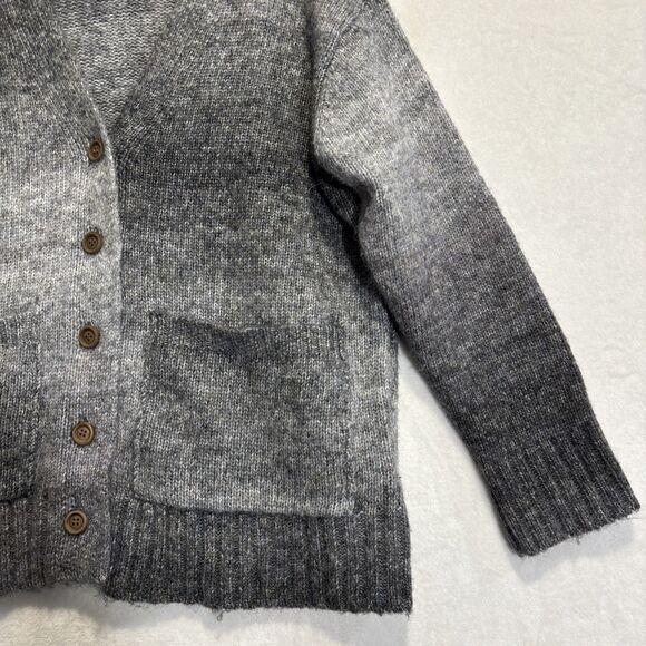 Elan Grey Ombré Cardigan Women's Size Small Relaxed Fit Pockets Buttons - Picture 6 of 14